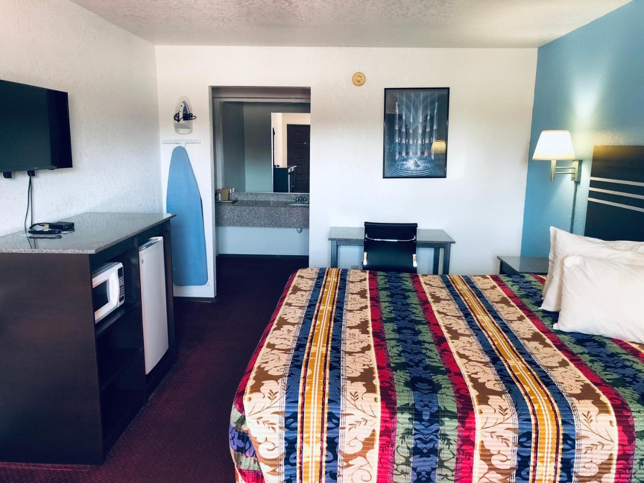 Meridian Inn Oklahoma City Airport Экстерьер фото